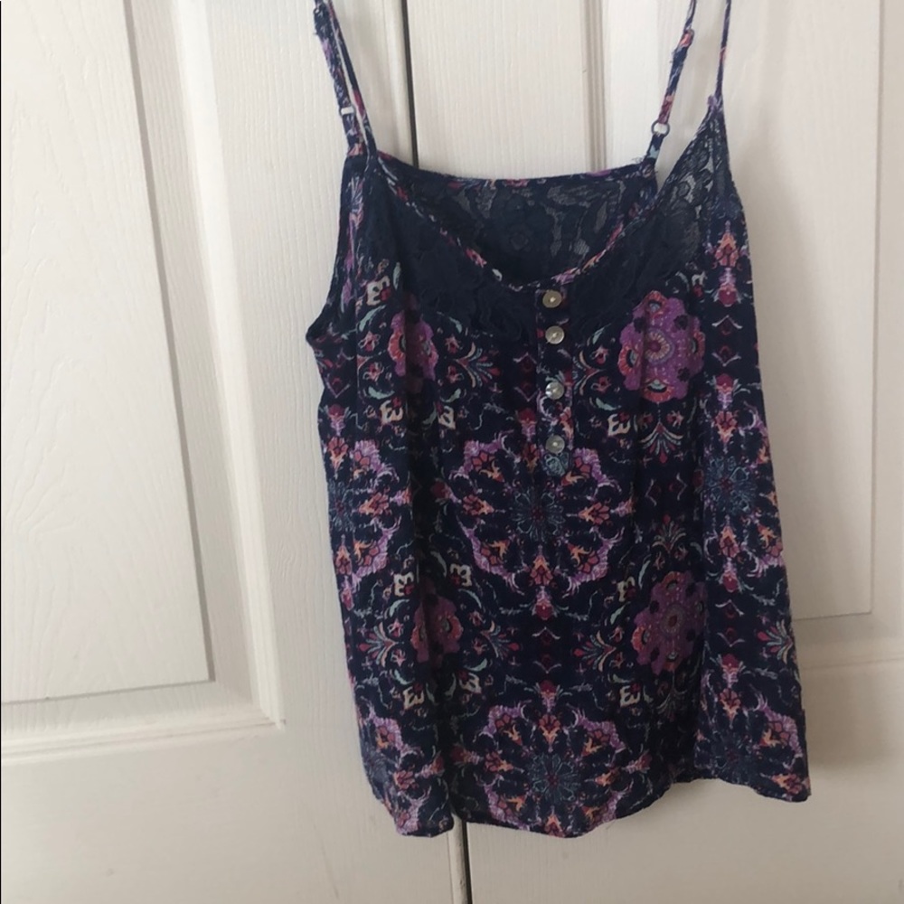 Print tank top with cool details